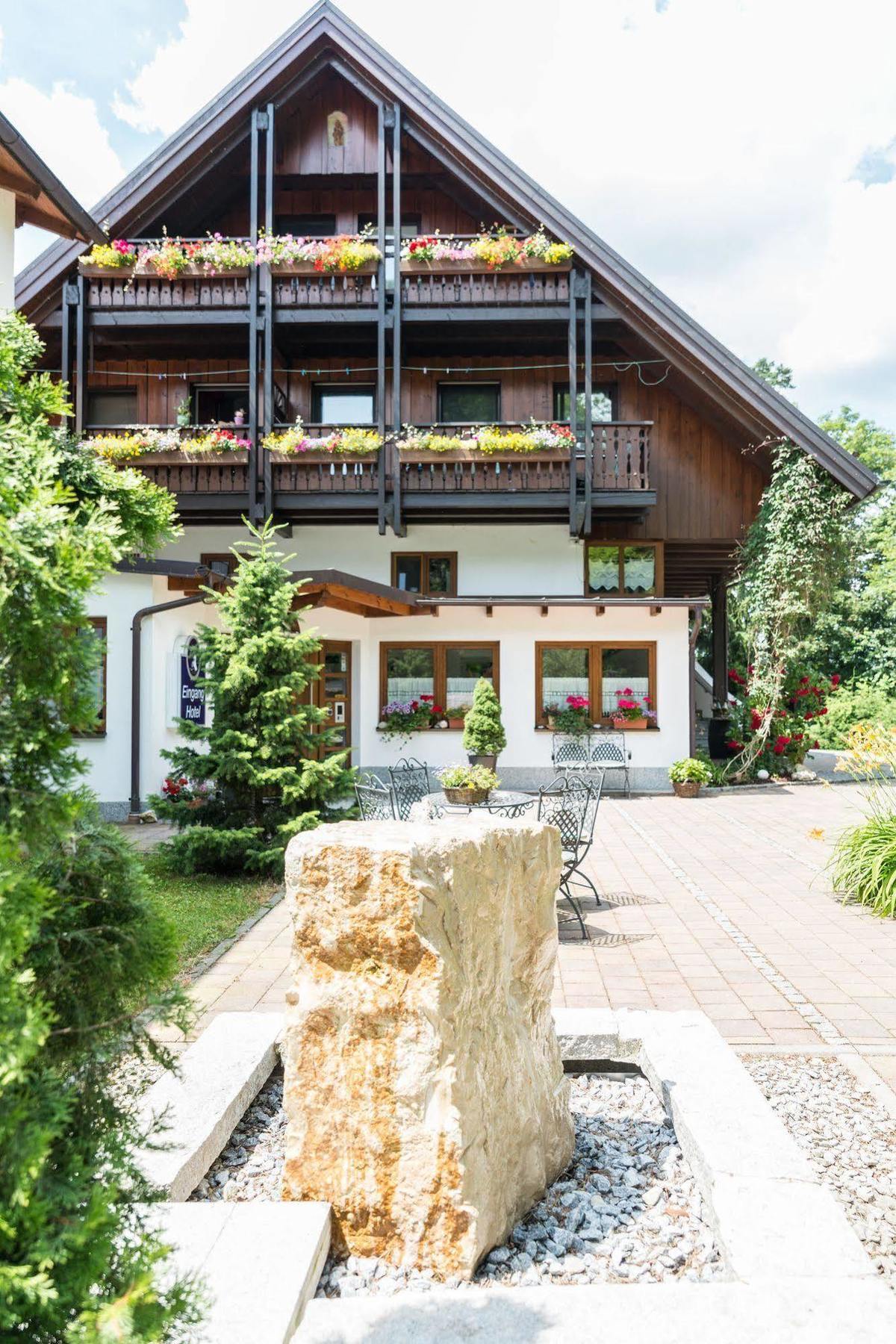 Hotel Waldhof Hohenkammer Екстер'єр фото